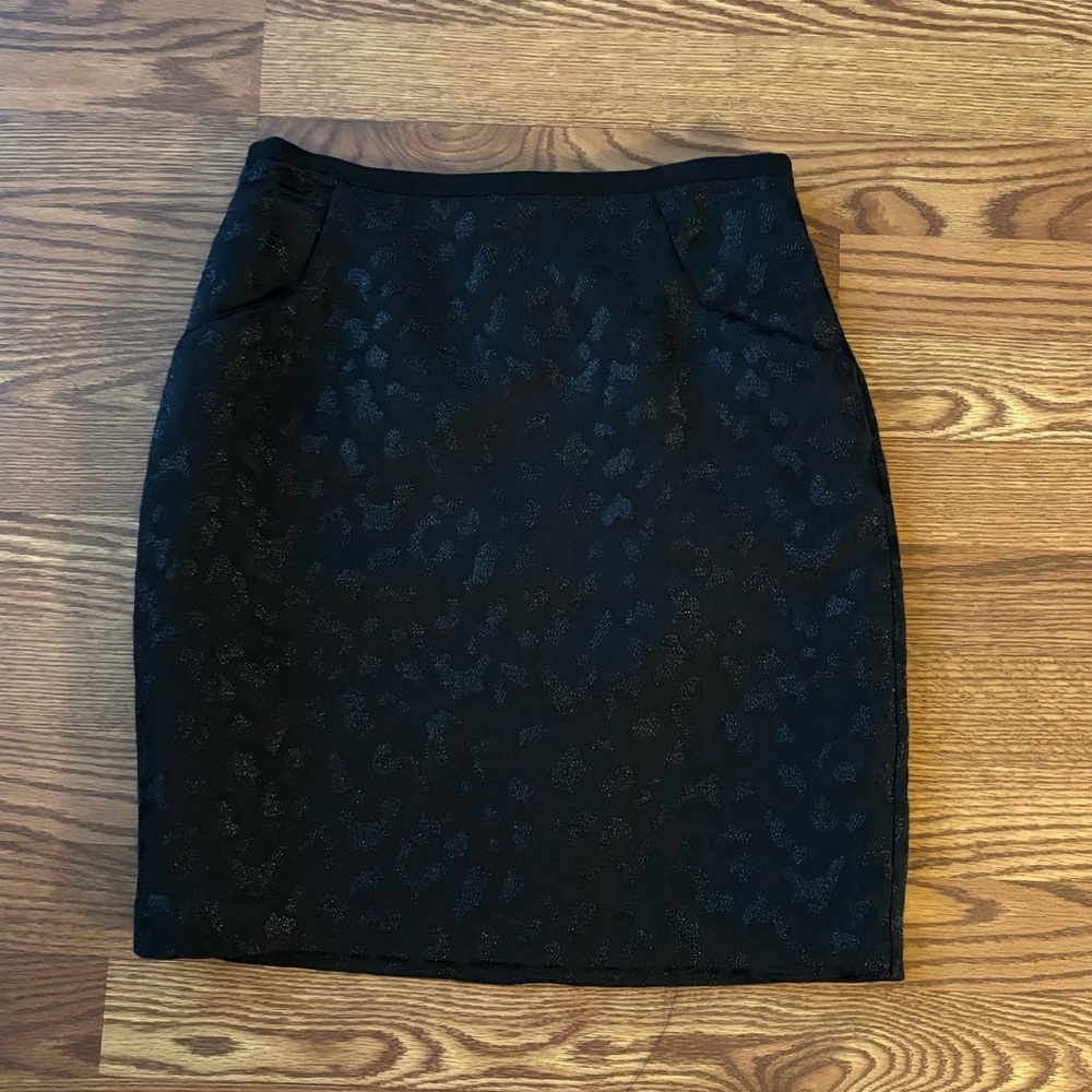 H&M Textured Black Pencil Skirt Size 6